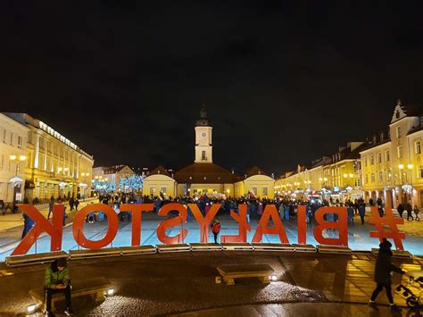 Manifestacje przeciwko lex TVN na ulicach polskich miast ZDJĘCIA