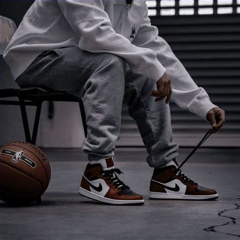 Nike mens Air Jordan 1 Mid | Jordans sneakers outfit, Sneakers outfit ...