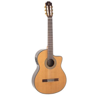 GUITARRA CLÁSICA ADMIRA A6 ELECTRIFICADA CON CUTAWAY CON FISHMAN SERIE