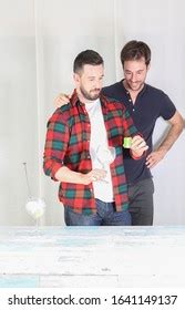 46 en la categoría Barman gay de imágenes fotos de stock e ilustraciones libres de regalías