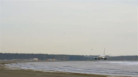 Aeroflot Boeing 737-800 take-off 28559165 Stock Video at Vecteezy