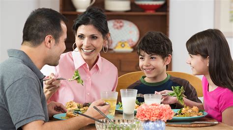 Comer En Familia