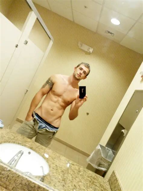 OMG He S Naked Kelley Johnson From BRAVO S Below Deck OMG BLOG