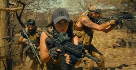 Megan Fox Takes on a Massive Lion in Trailer for Rogue - TVovermind