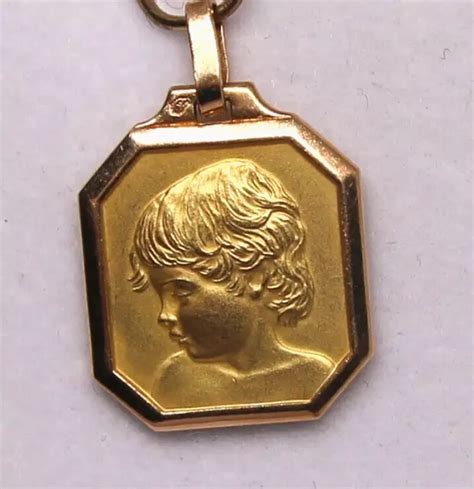 MÉDAILLE PENDENTIF ANCIEN religieux or jaune 18 carats dos non gravé