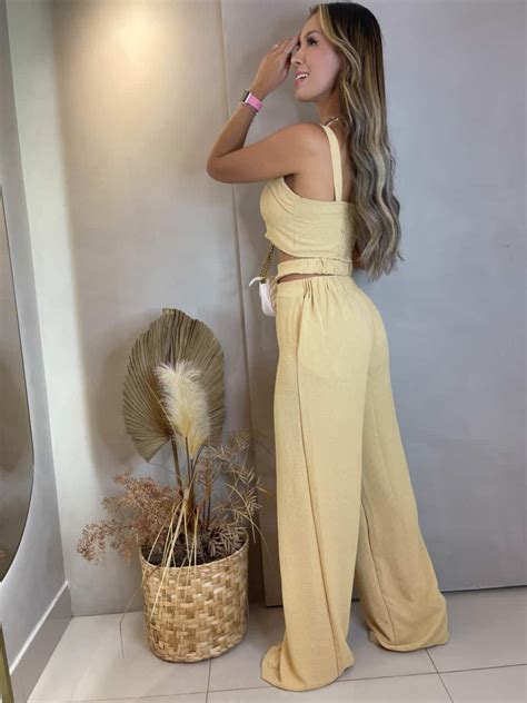 Conjunto Cropped Alcinha E Cal A Pantalona Vazada Nude Lavinny Store