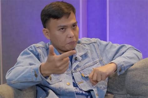 Makin Jelas Artis Inisial R Yang Diramalkan Kecelakaan Sama Dengan