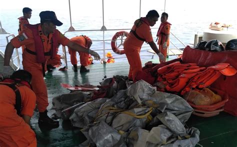 Lion Air Crash Officials Say No Survivors Expected As Bodies Found