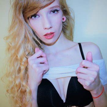 North Lights Babe Page Watch This Pornstar On FreeOnes