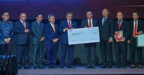 Sarawak Premier Announces RM20 Mil Support For Chung Hua No 4 School