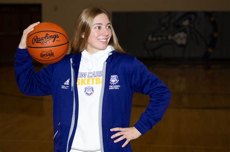 ‘she Just Loves Basketball Bloom Carrolls Emily Bratton Putting