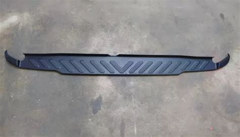 Genuine Nissan Navara Np Rear Bumper Cover Strip