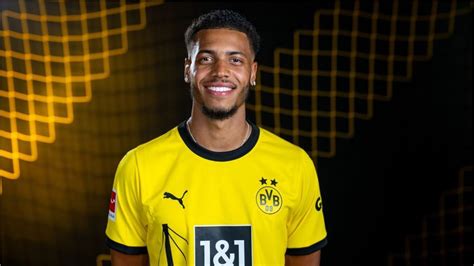 Bvb Verpflichtet Felix Nmecha Umstrittener Neuzugang Bittet Fans Um