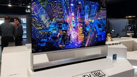 Lg 88z9 8k Oled Tv The Worlds First 8k Oled Tv Sells For 50 Million