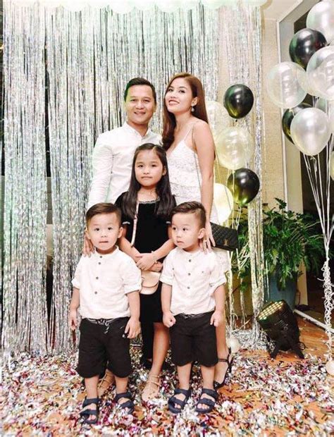 M C A C P Song Sinh Hot Mxh T I Gi I Quy T Xung T C A Con B Ng M V Th M M Nhau