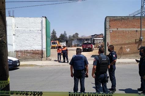 Se Incendia Bodega De Reciclaje En San Jerónimo Caleras E