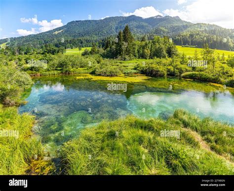 Emerald Green Lake Hi Res Stock Photography And Images Alamy