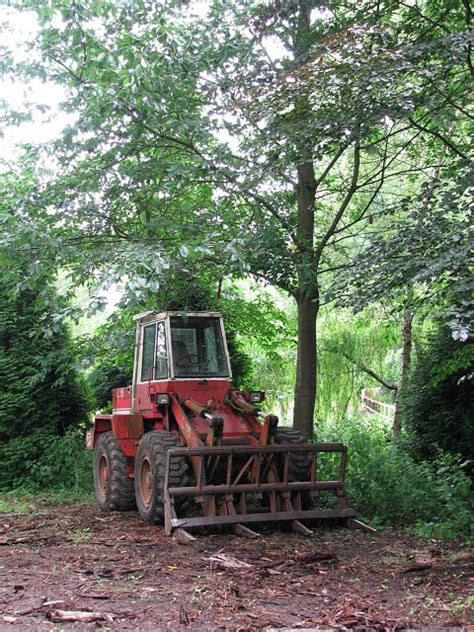 Parked For The Weekend Evelyn Simak Cc By Sa 2 0 Geograph Britain