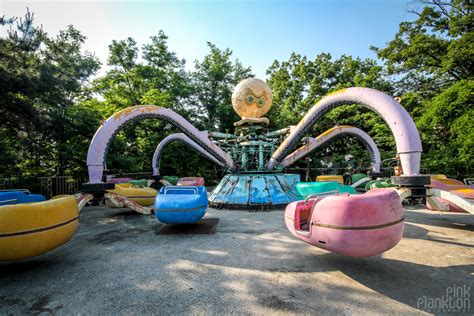 Yongma Land: Seoul’s Abandoned Theme Park in Photos | Pink Plankton