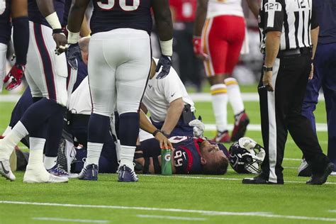 Texans' J.J. Watt apologizes to city of Houston