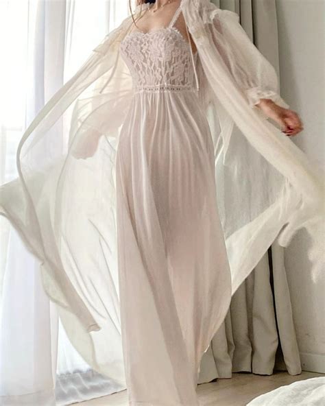 Ghim Trên Vintage Nightgown Trong 2024