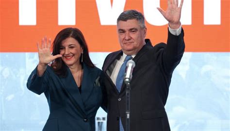 El Populista Milanovic Arrasa En Las Presidenciales Y Es Reelegido Como