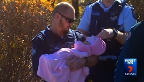 Police Rescue Baby Left In Hot Car Growing Your Baby