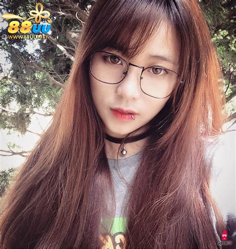 Thưởng thức phim sex Misthy nhiều nước rên la sống động xem là ghiền