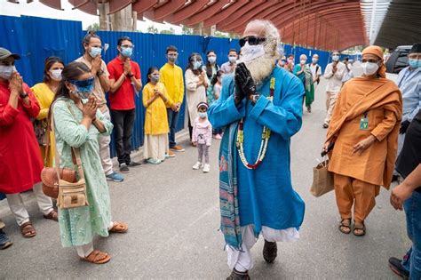 大師系列 Sadhguru 薩古魯－走入內在看見本我智慧 法寶文章