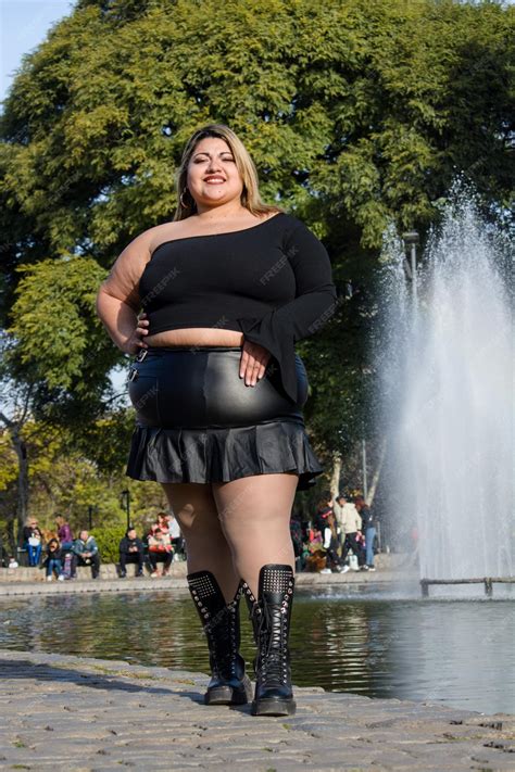 Premium Photo | Vertical image of plus size latina woman model in