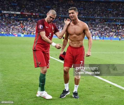 cristiano ronaldo portugal fussball   premium high res