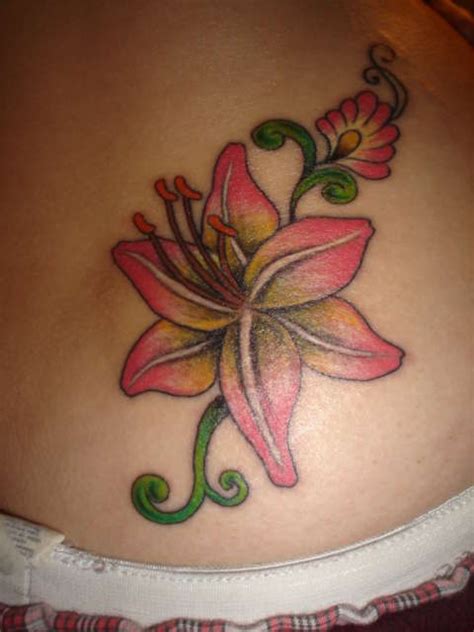 FREE TATTOO PICTURES: Lily Flower Tattoo - Best Flower Tattoo Designs