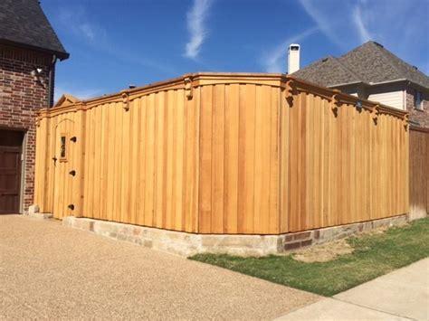 Wood Fence Staining Company in Dallas | Sealant Specialists - Dallas Stain