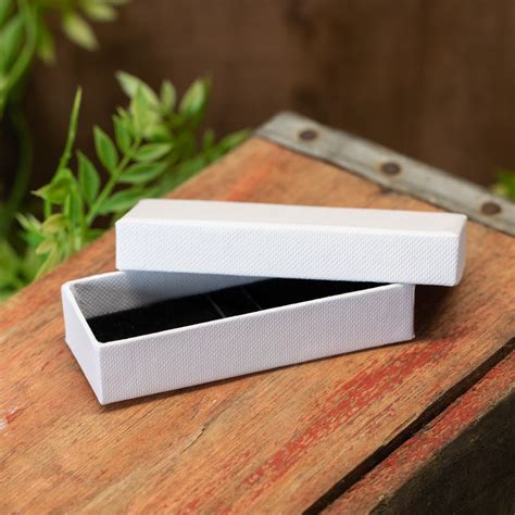 Small USB Flash Drive Gift Box - Photo Packaging - PhotoFlashDrive