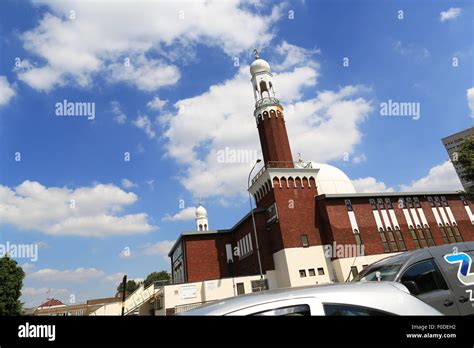 Birmingham Central Mosque Stock Photo - Alamy