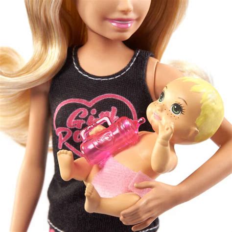 Barbie Bebek Bakıcısı Skipper Oyun Seti GRP10