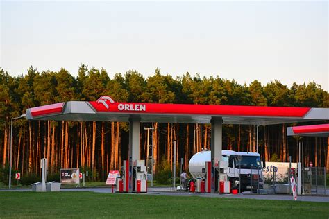 700 tys baryłek dla PKN Orlen Nie tylko Shell kupuje rosyjską ropę po