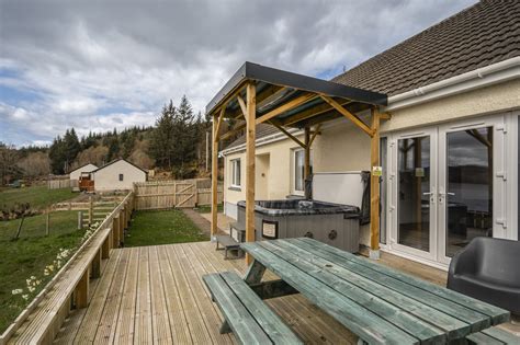 Self Catering Holiday Cottages In Loch Ness Shoreland Lodges