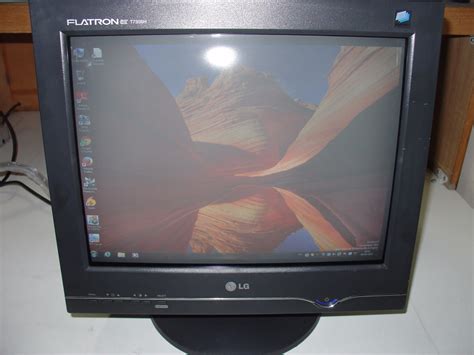 Monitor Lg Flatron Ez T730sh 17 Funcionando Perfeitamente R 75 00 Em