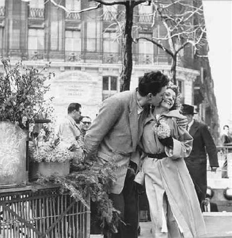 Couple Kissing Paris By Robert Doisneau On Artnet