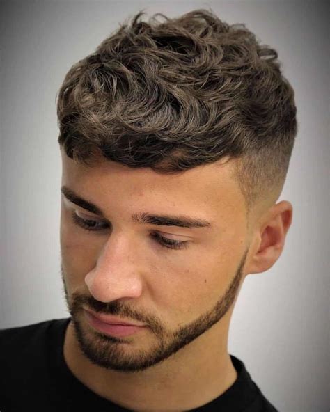 Choosing male haircuts undercut options offers a surprising benefit 2