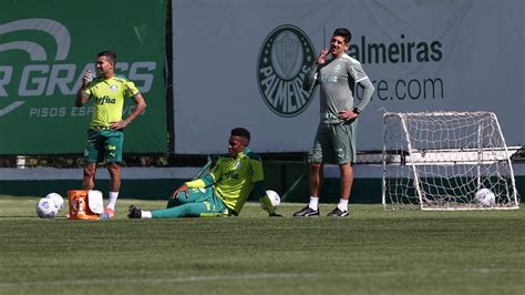 Escalação do Palmeiras atacante retorna e Abel Ferreira pode mudar