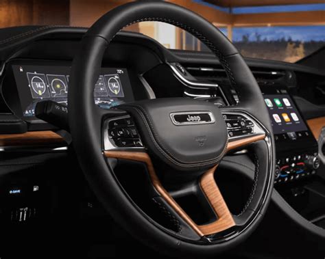 Jeep Grand Cherokee Interior: Dimensions, Pictures & More!