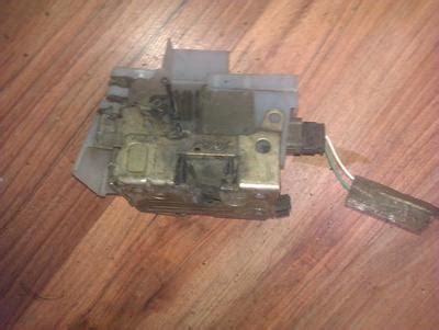 Door Lock Mechanism Front Left Side Renault Megane 1995 2 0L New