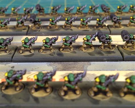 Epic 40k Orks: Ork Boyz with sluggas and rokkit launchas - Wargaming Hub