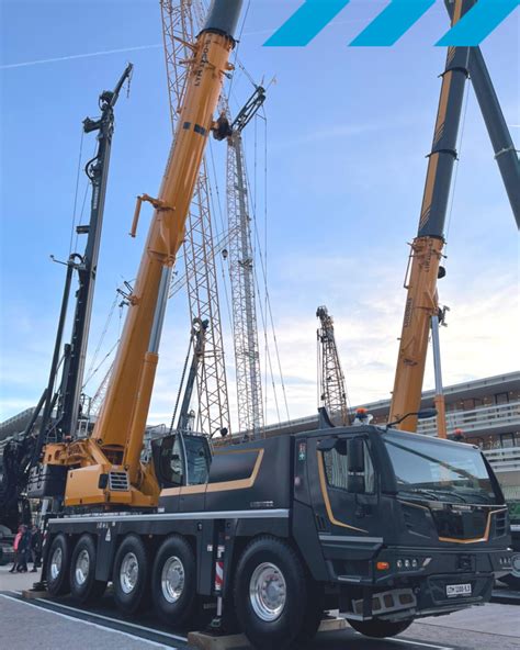 1e Liebherr LTM 1100 5 3 In NL Haegens Horizontaal En Verticaal