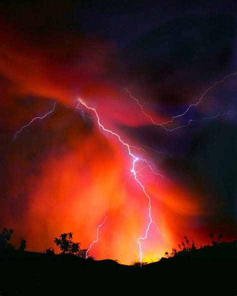 Lightning And Sunset | Orage, Belle nature, Nature exceptionnelle