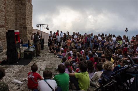 A Pollina Il Festival Internazionale Valdemone Delle Arti Di Strada