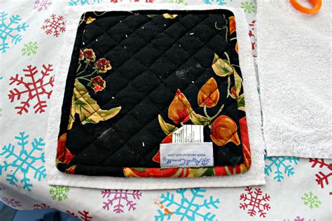 Turn Old Towels Into Pot Holders Live Creatively Inspired