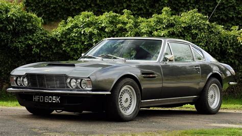 The Five Coolest Aston Martins James Bond Has Ever Driven Voiture